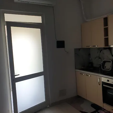 Via Milto Kulja 11 * Durres
